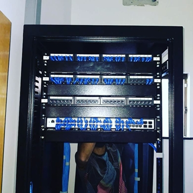 Rack para Patch Panel Indaial - Switch e Patch Panel